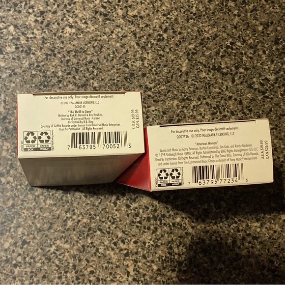 Hallmark Magic Sound Guitar Ornaments 2021 and 2022 - Picture 4 of 12